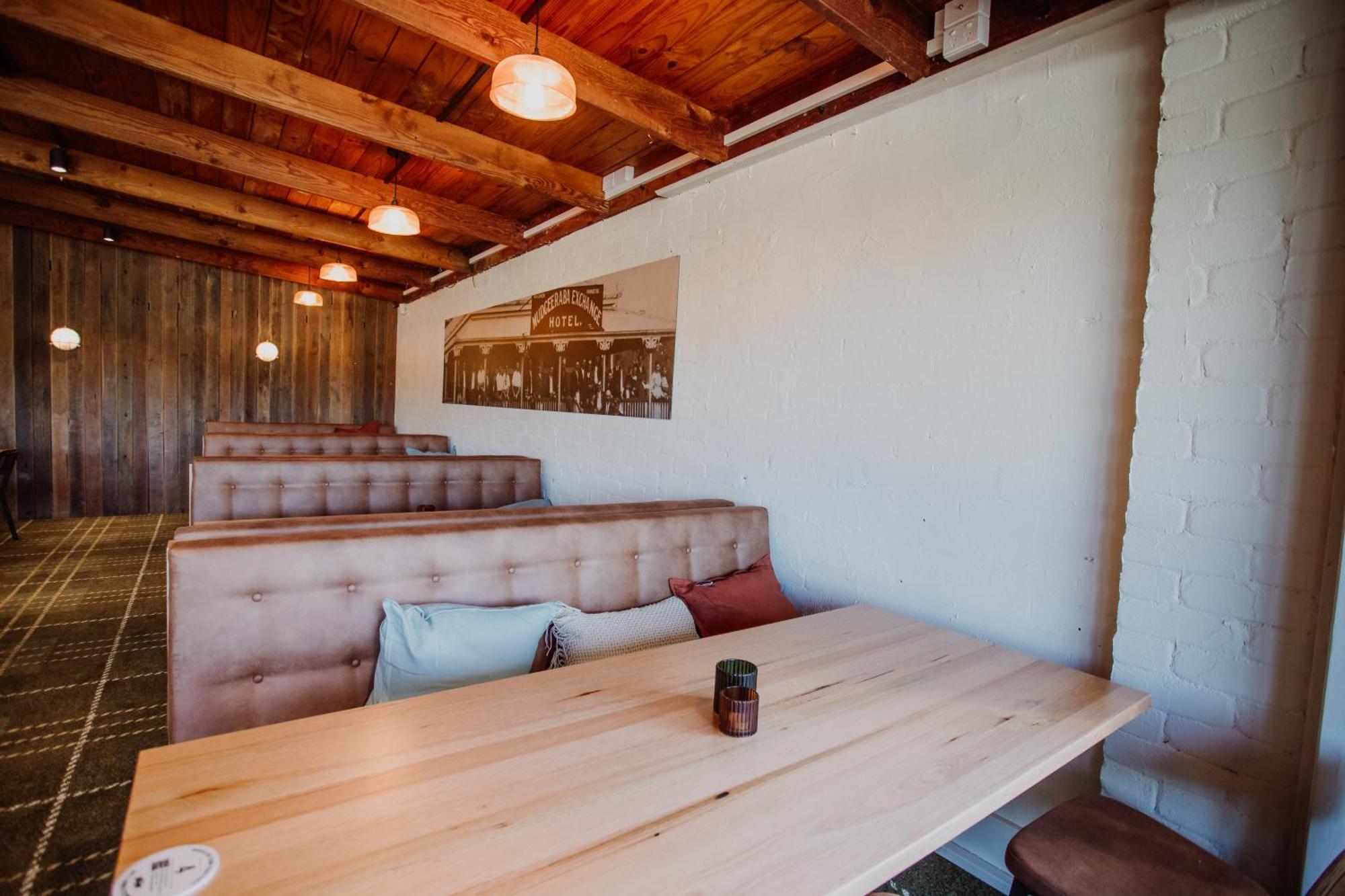 Mudgeeraba Wallaby Hotel מראה חיצוני תמונה
