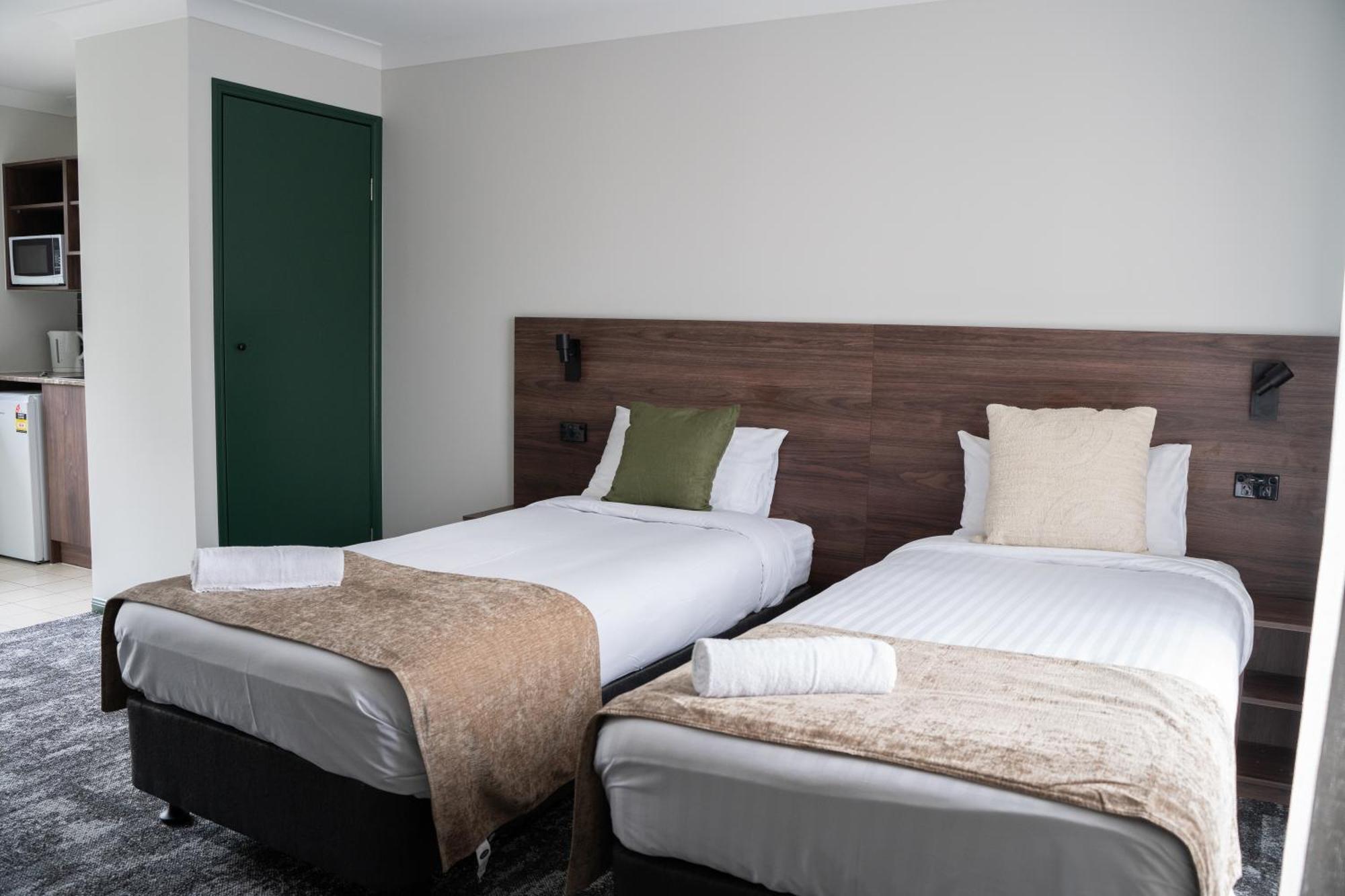 Mudgeeraba Wallaby Hotel מראה חיצוני תמונה