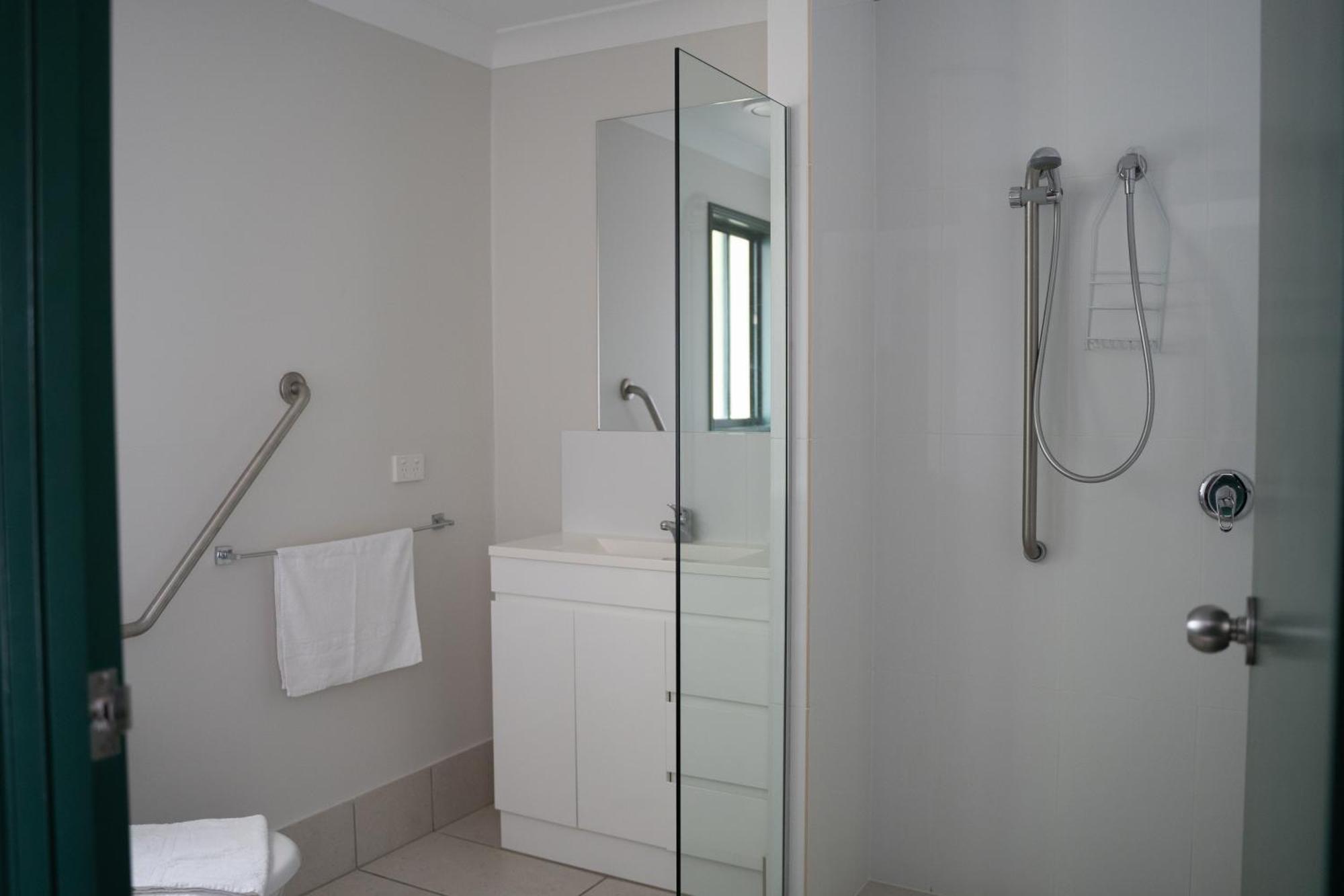 Mudgeeraba Wallaby Hotel מראה חיצוני תמונה